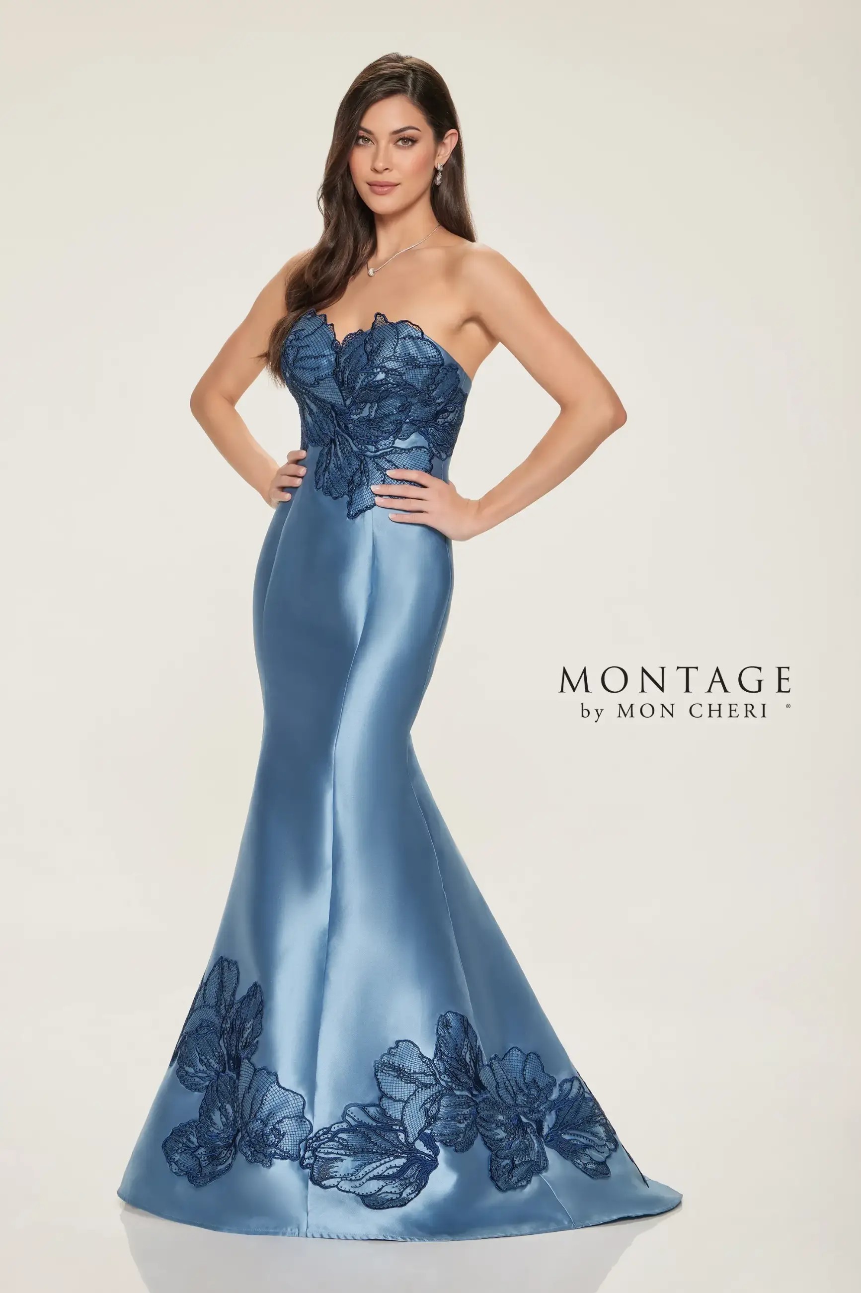 Montage dress